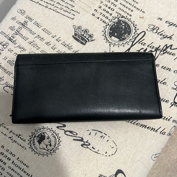 Coach Black Leather Long Wallet.  Pre-Loved. - Picture 16 of 16